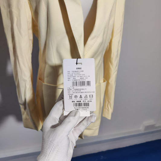 [730]GG      Warm & Flattering Soft Pastel Yellow Blazer for Women, Professional and Commuting Wear