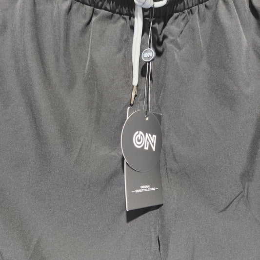[386]GM    Official Authentic ON Running Shorts for Men, New Arrival with Phone Pocket, 3/4-Length Quick-Drying Ice Silk Sports Shorts for Summer Training