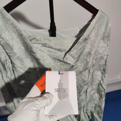 [245]G   SUK Capturing the Beauty of Spring! Custom Jacquard Fabric with Drape, Gentle Off-Shoulder Long-Sleeve Cinched Waist Slimming Dress