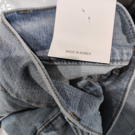 [713]GM   Korean imported wide-hip jeans from Xinzhuo: simple, slim-fit, vintage wash, figure-flaring flared pants with hip pads
