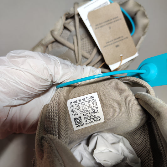 [574]GM    LBlack Knit Bone White Yeezy 500 Ash White Yeezy 700 V2 Off-White Cozy 700 Black Soul First Generation