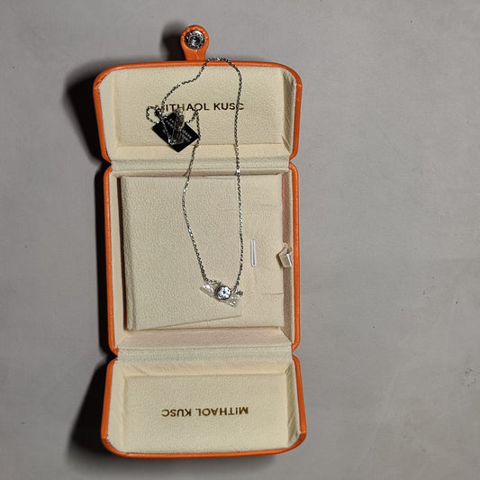 [810]NM Celebrity-style "nose booger" necklace for women