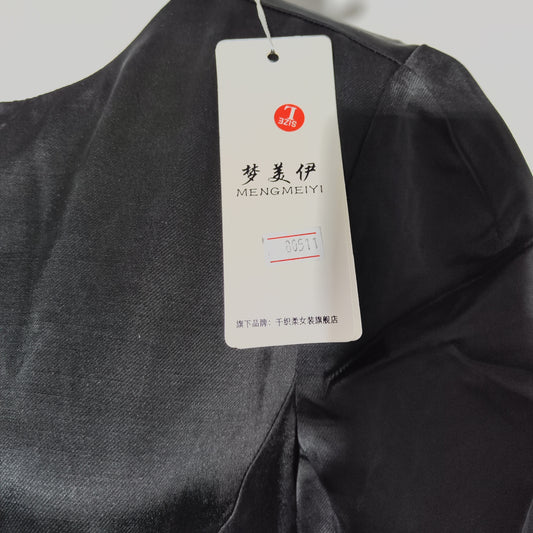 [789]GG     Hepburn-style elevated satin dress,  tailored waist-cinching design with a flowing skirt for a slim-silhouette little black dress.