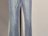 [780]N Authentic Stock I.AM.GIA Yuxi Yu's Collection Soft and Elastic Fabric Skinny Low-Rise Bootcut Jeans