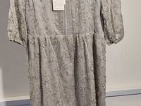 [441]G    Luxurious Silk Dress for Women, Spring/Summer New Arrival, Elegant Design with Unique Style, Mulberry Silk Embroidery V-neck Midi Dress