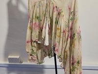 [096]GM   Spring/Summer New French Light Luxury Print Shirt for Women - Elegant, Age-Defying, Stylish Flare Sleeve Mulberry Silk Top