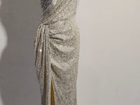 [331]N Exquisite Heavy-Duty Silver Evening Gown for Women High-End Sense Host Banquet Temperament One-Shoulder Sexy Mermaid Dress