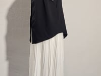 [003]GG     High-end Relaxed Sleeveless Pleated Skirt with Splicing Design Minimalist Color-block Dress