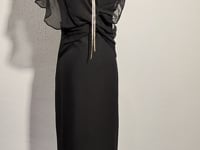 [479]GG    Luxury Diamond-Strip V-Neck Twist-Fit Curve Dress