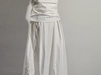 [907]GG     White Washed Poplin Pleated Simple Elegance Elegant High-End Strapless Full Skirt Summer Dress