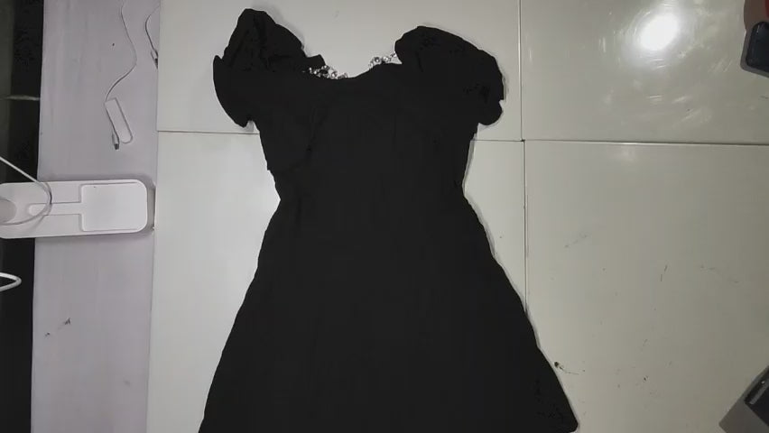 [930]MS Black Dress Summer 2024 New Hepburn Style Little Black Dress Off-the-Shoulder Strapless Dress Design Tailored Waist Dress