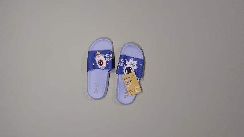 [698]MM  Space Man Children's Slippers Summer Indoor Bathing Non-Slip Soft Sole Slippers for Boys and Girls Outdoor Use