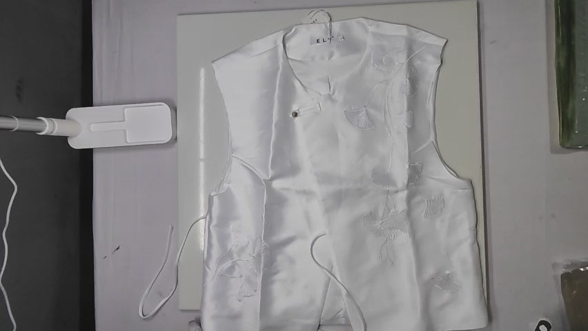 [901]GS  New Chinese Style Round Neck Button Fastening Ginkgo Embroidery Vest Top Women's Spring 2025 Collection Very Stylish Vest Blouse